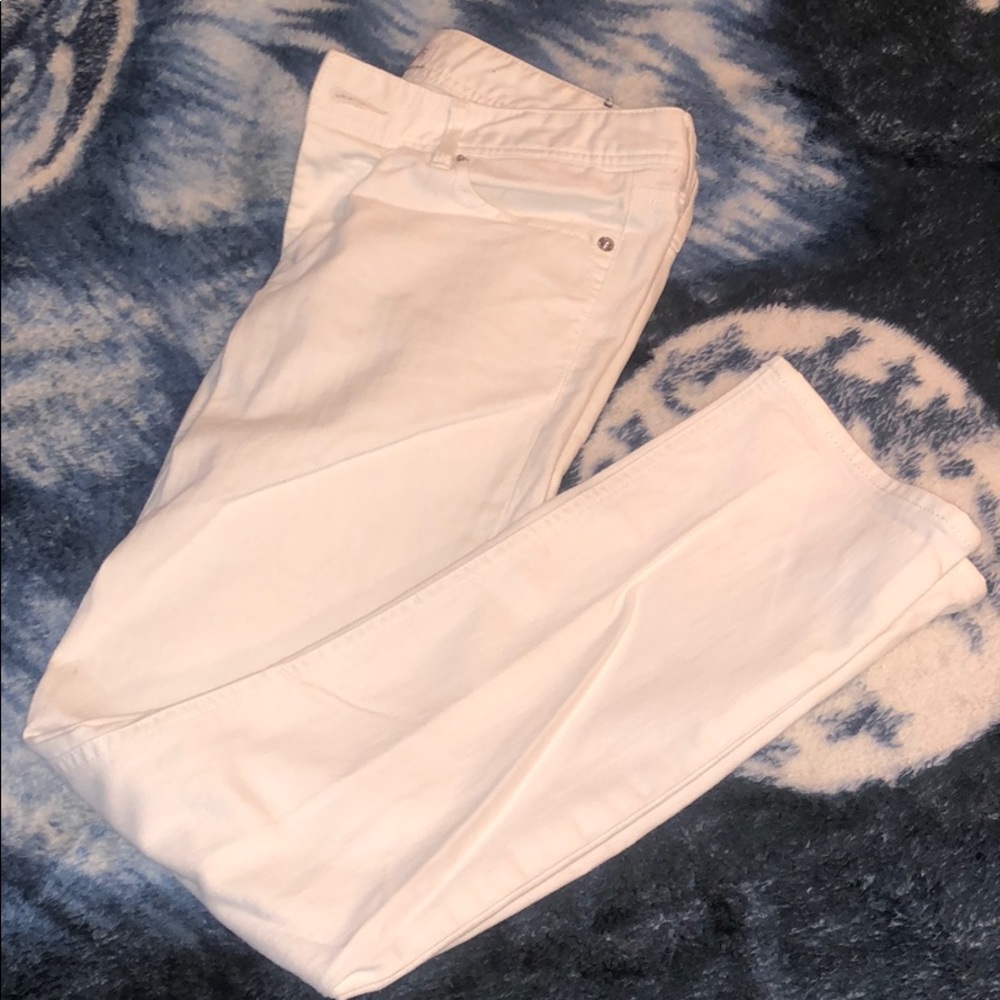 Never worn white Express jeans